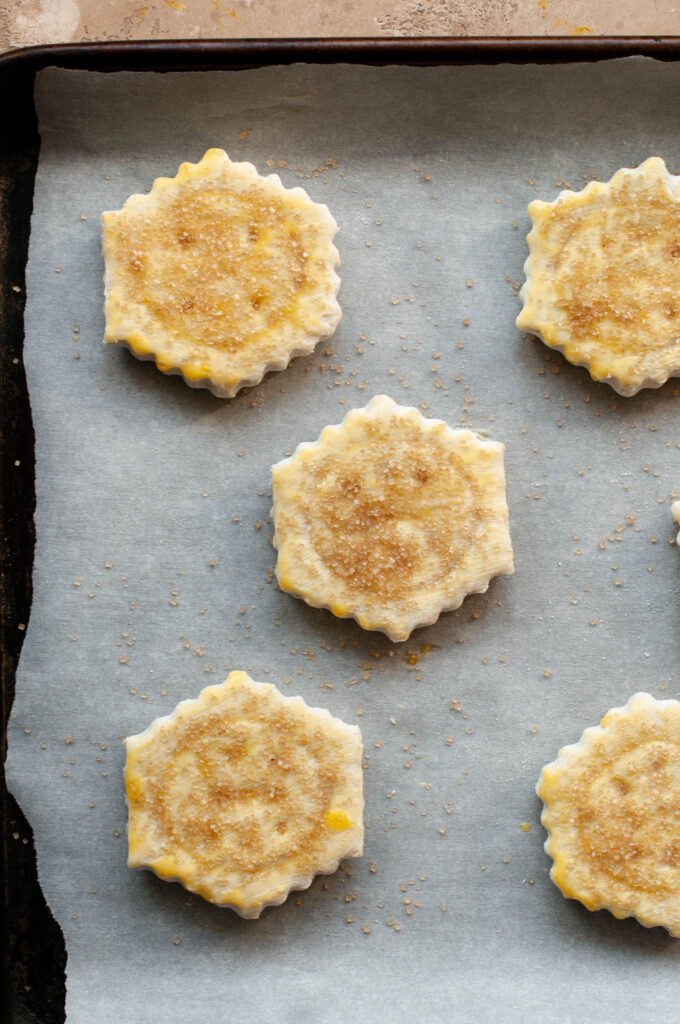 Apple Pie Puff Pastry Cups