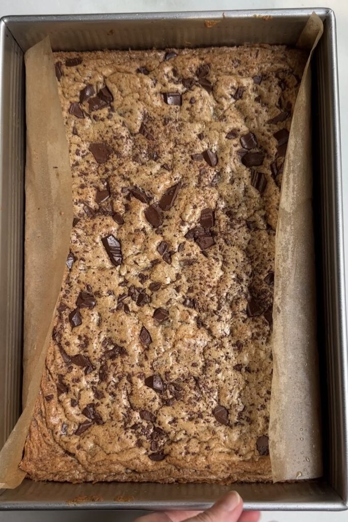 finished baked cookie bars