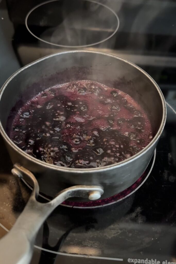 blueberries boiling