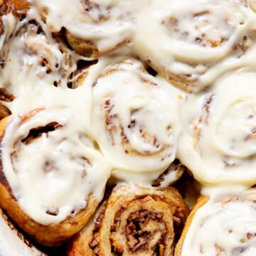 Apple Cinnamon Puff Pastry Rolls
