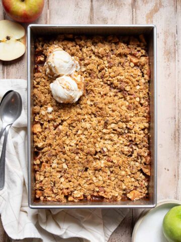 spiced apple crisp
