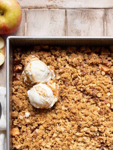spiced apple crisp